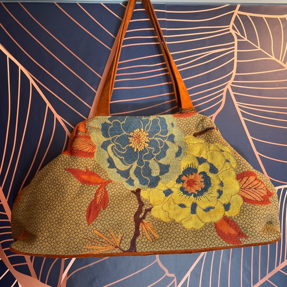 ATENTI Large Carpet Bag - very Unique!